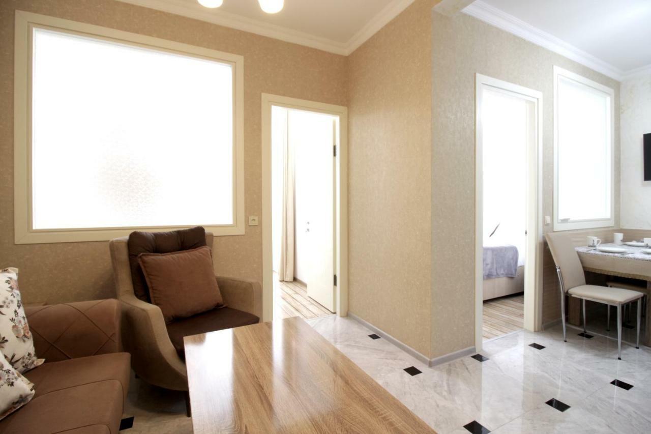 Tamar'S Apartment Batumi Exterior photo